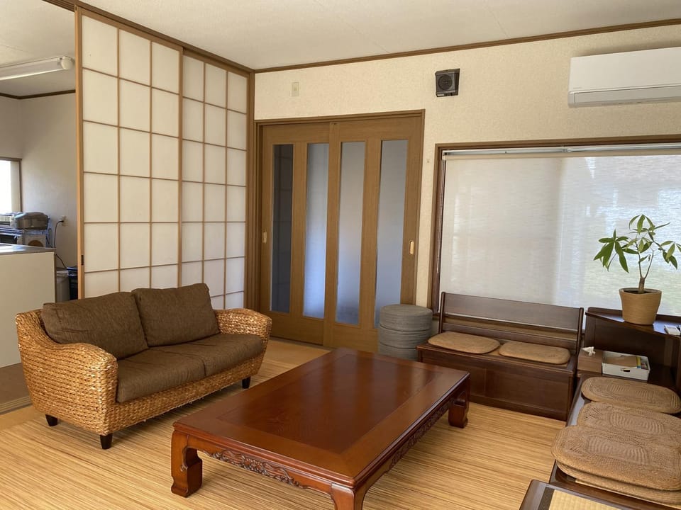小塩辻base Bed and Breakfast in Ishikawa Prefecture