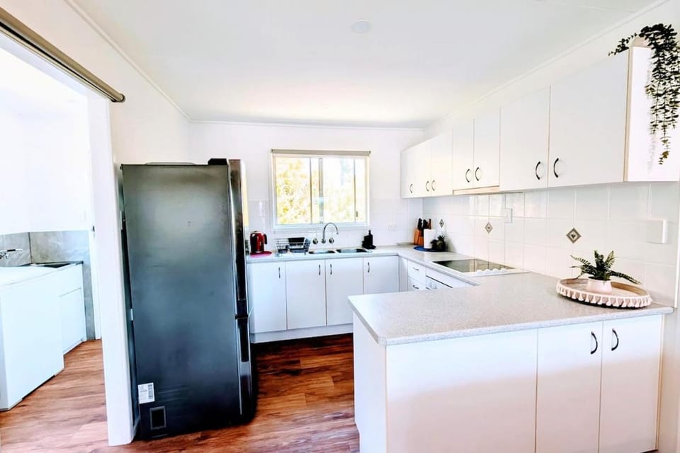 Oceans Edge Escape House in Hervey Bay