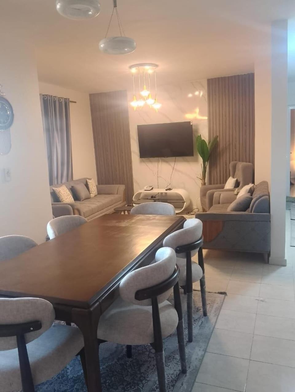 شقة بجوار المركز التجاري والمطاعم جديدة Apartment in New Cairo City