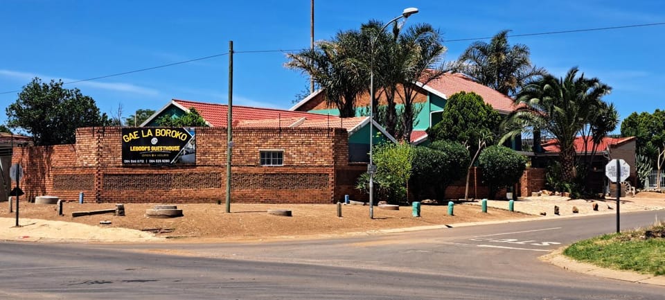 Property building, Landmark view, Street view, Location
