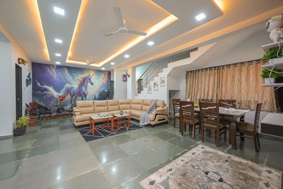 ll EMPYREAN STAY ll 3BHK ll CELESTIAL UNICORN VILLA ll AC ll PRIVATE POOL ll LUXURY ll Villa in Maharashtra