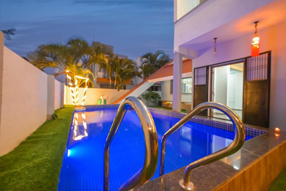 ll EMPYREAN STAY ll 3BHK ll CELESTIAL UNICORN VILLA ll AC ll PRIVATE POOL ll LUXURY ll Villa in Maharashtra