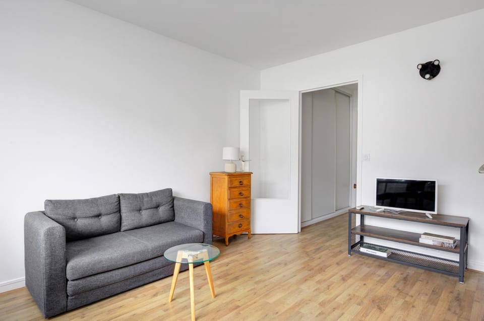 Léa Suite Beautiful Parisian studio Apartment in Paris