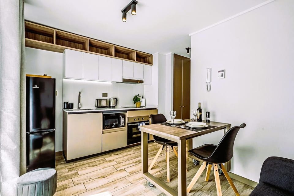 Coffee/tea facilities, Dining area