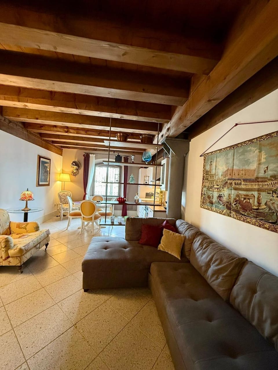 Molino Stucky Chimera - Canal View Apartment in Lido di Venezia