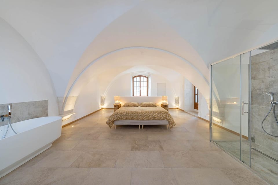 Bathroom, Photo of the whole room, Bedroom