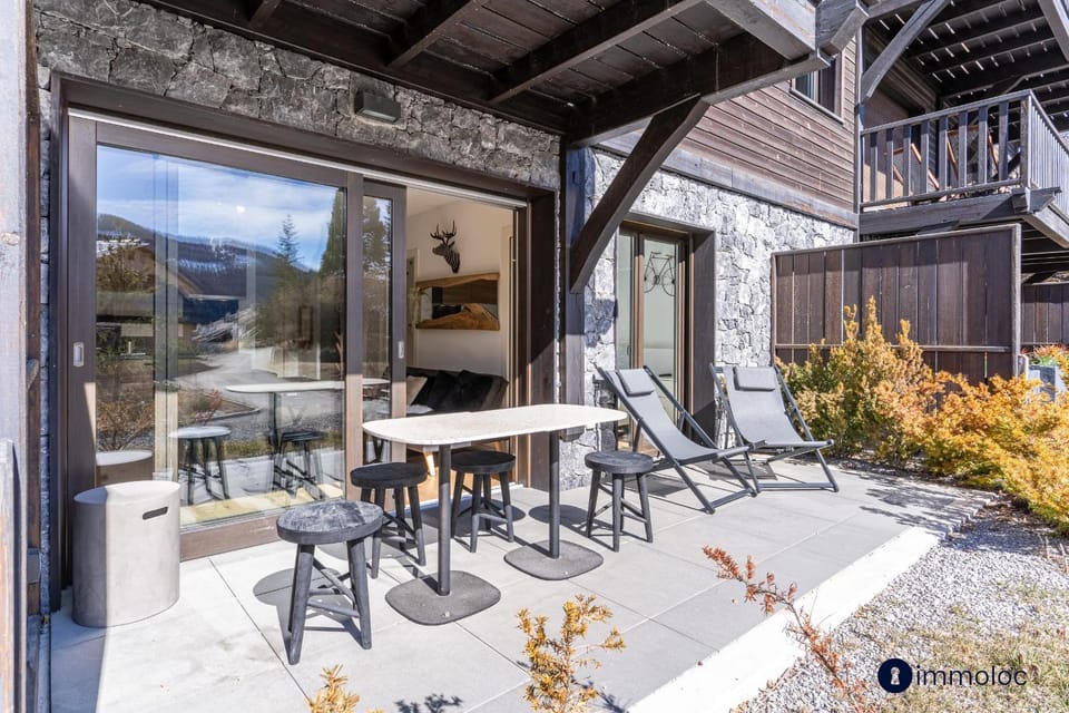 Apartment near Mont D'auron Apartment in Saint-Étienne-de-Tinée