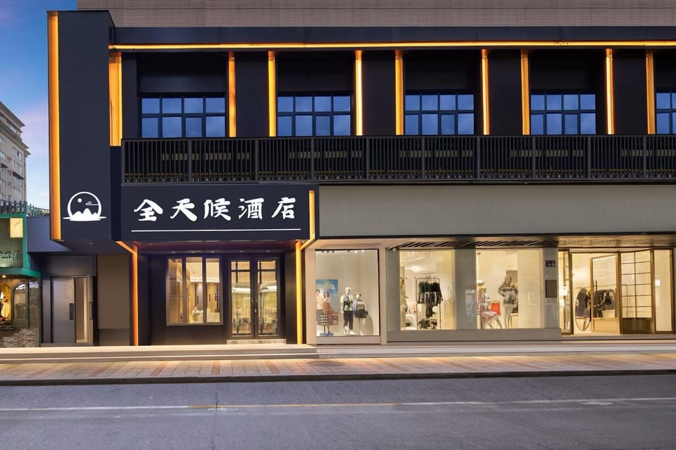 Property building, City view