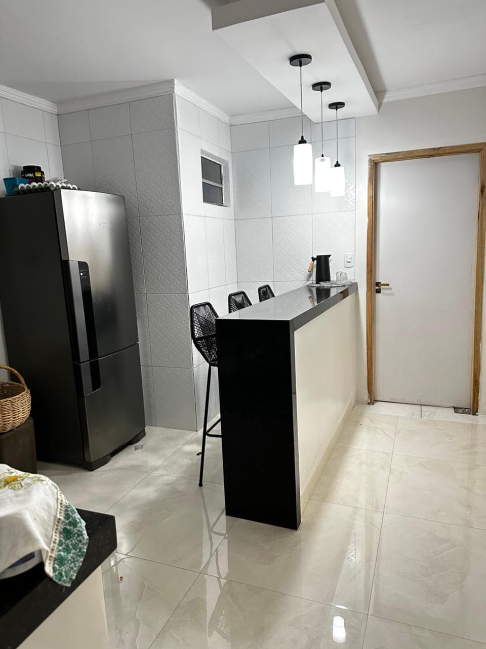 Kitchen or kitchenette, oven