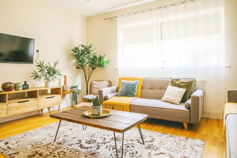 TV and multimedia, Living room, Photo of the whole room, Seating area