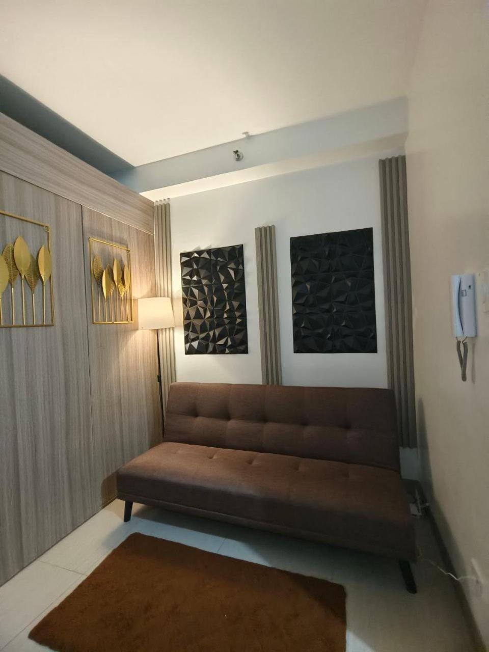 Couple or Barkada Room Apartment hotel in Pasay