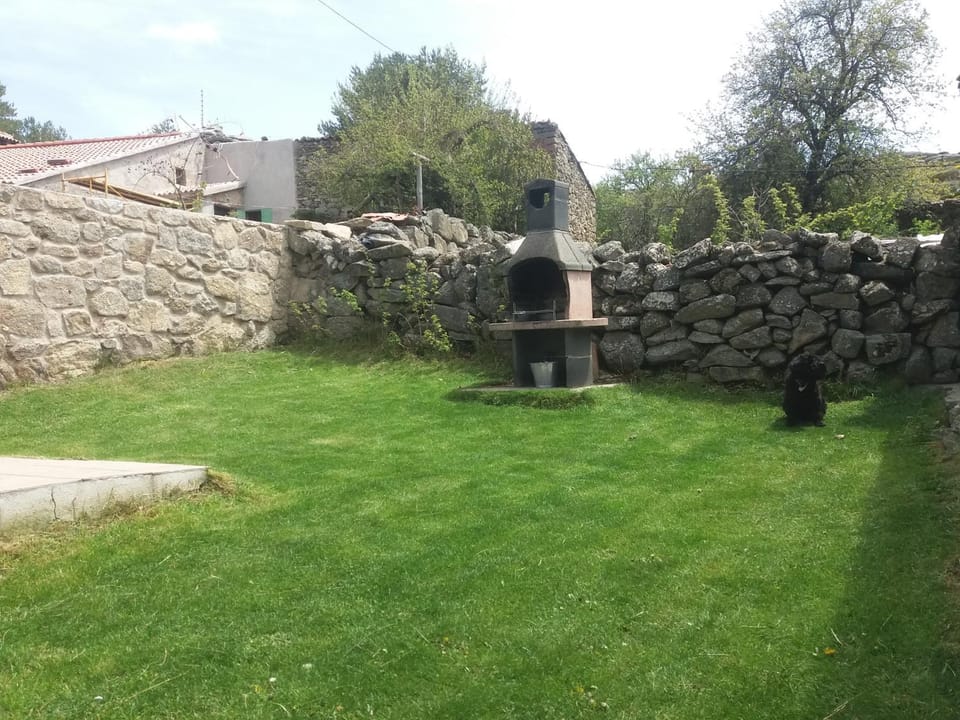 El Huerto de Pipo Country House in Extremadura, Spain