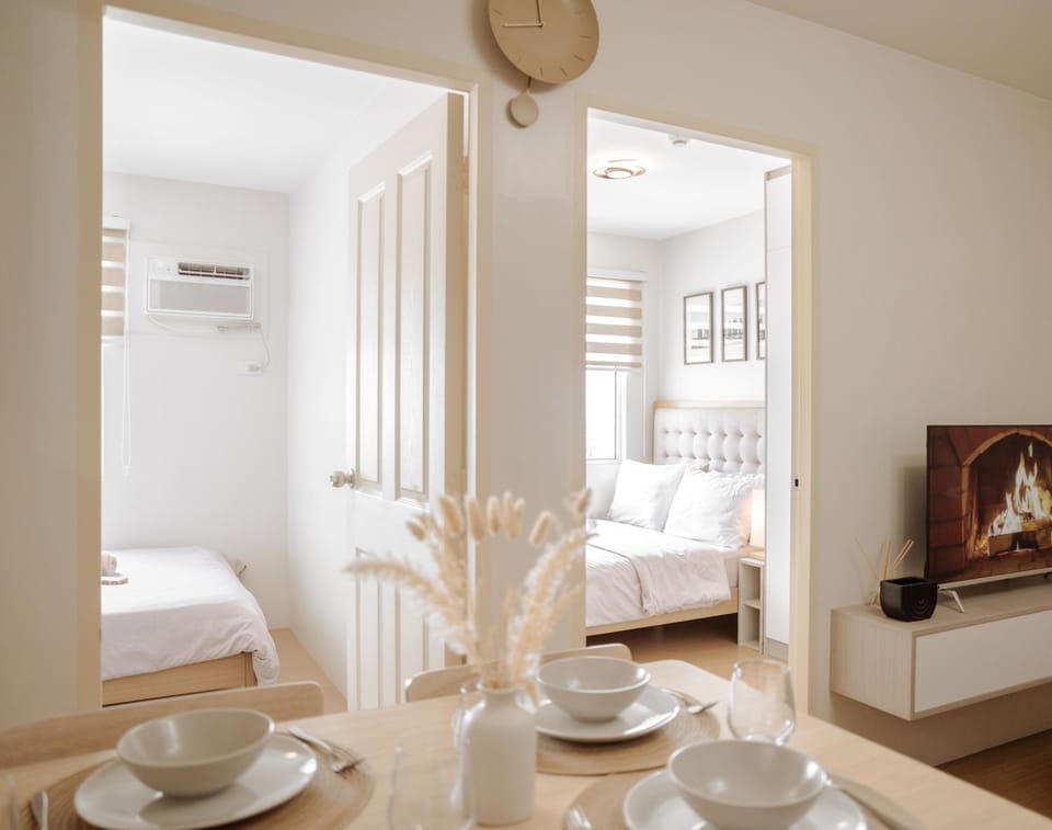 Dining area, Bedroom
