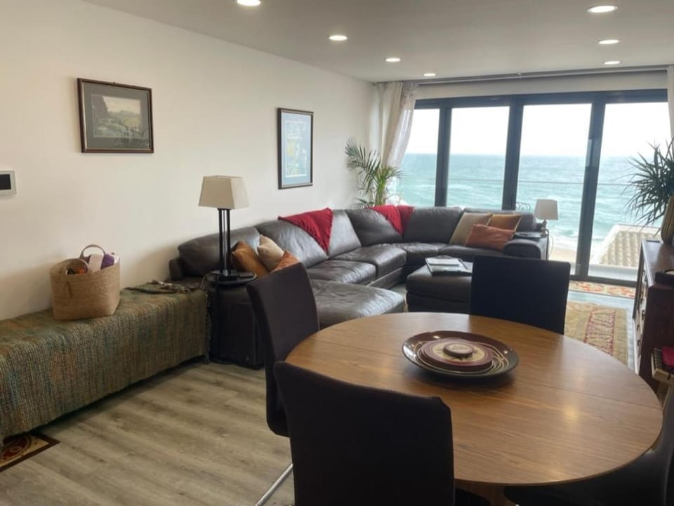 Living room, Seating area, Dining area, Sea view