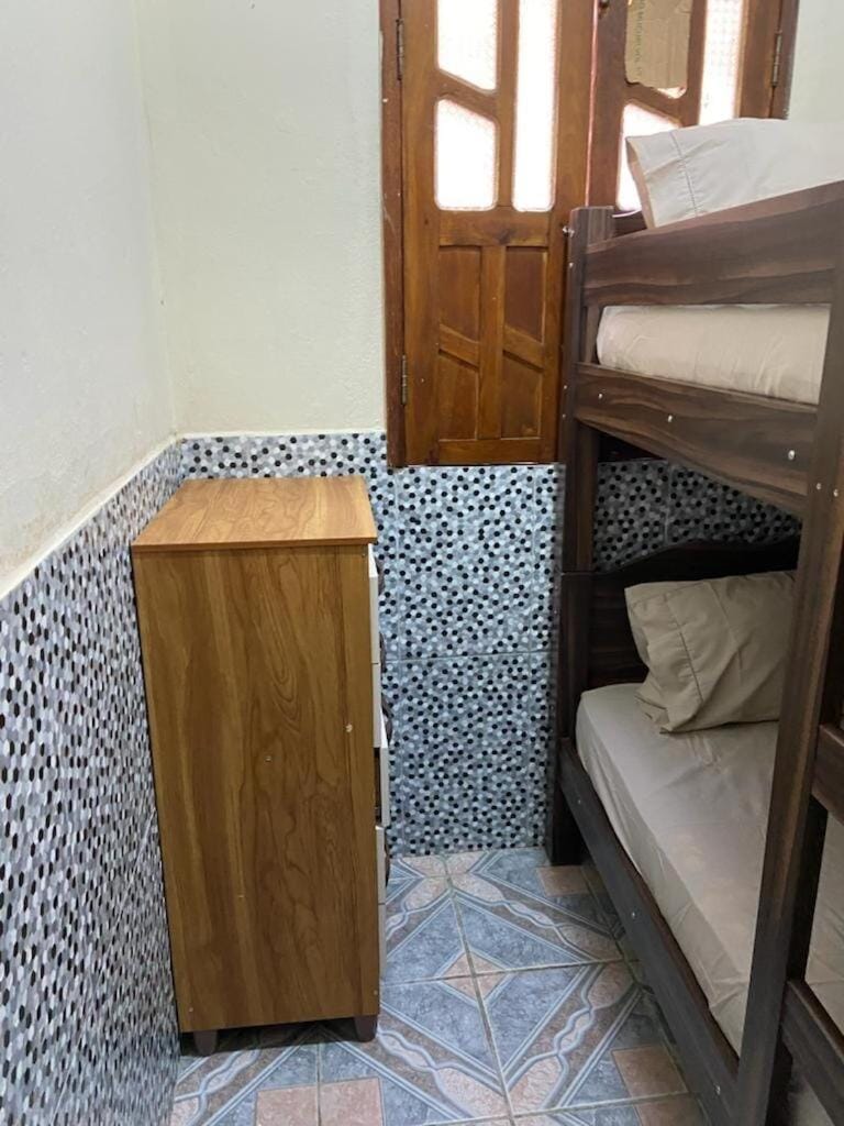 Bedroom, bunk bed