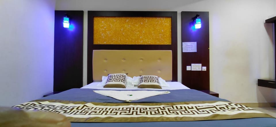 Crown residency Bed and Breakfast in Kerala