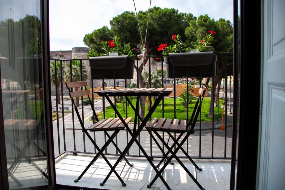 View (from property/room), Balcony/Terrace, Bedroom