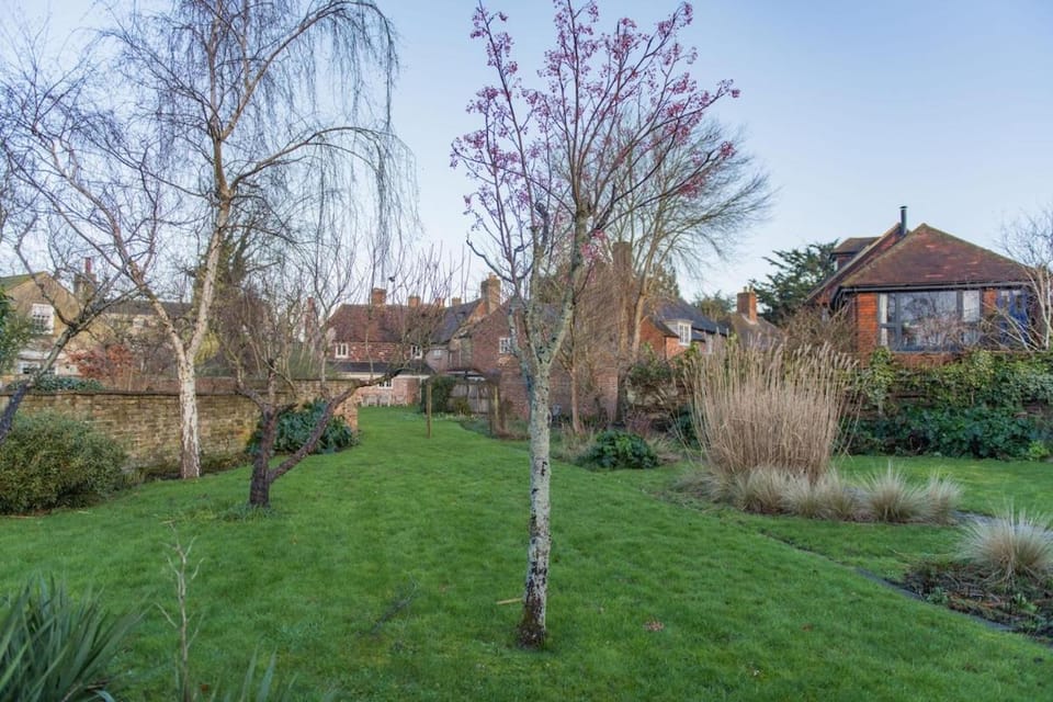 Bell House by Keepers Cottages House in Dover District