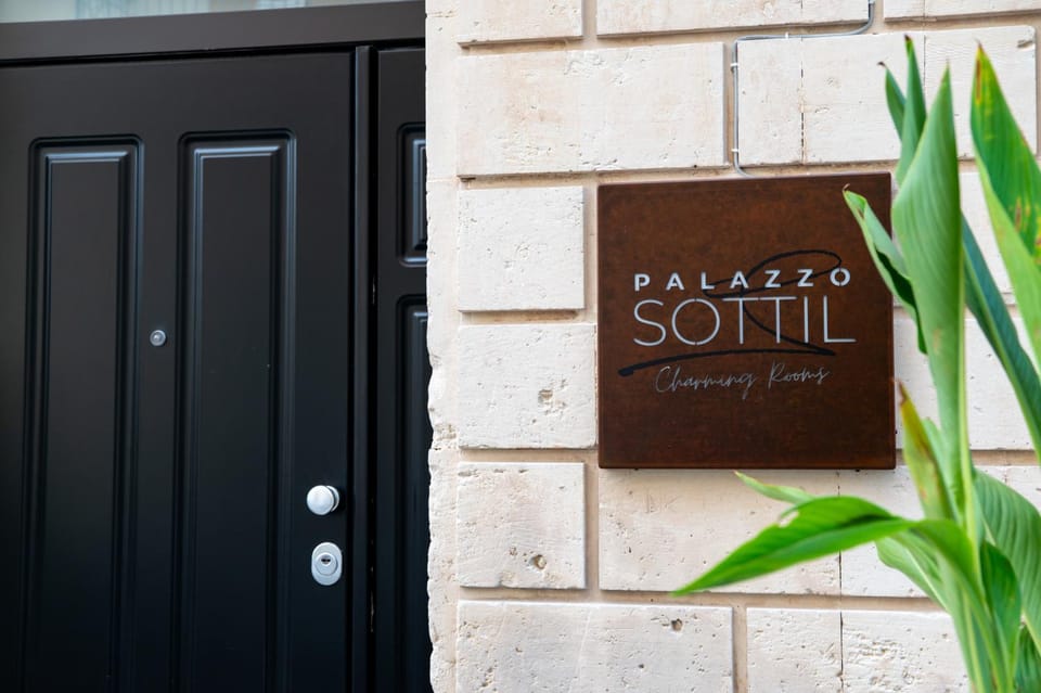 Facade/entrance, Property logo or sign
