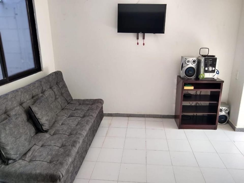 Communal lounge/ TV room, TV and multimedia, Living room