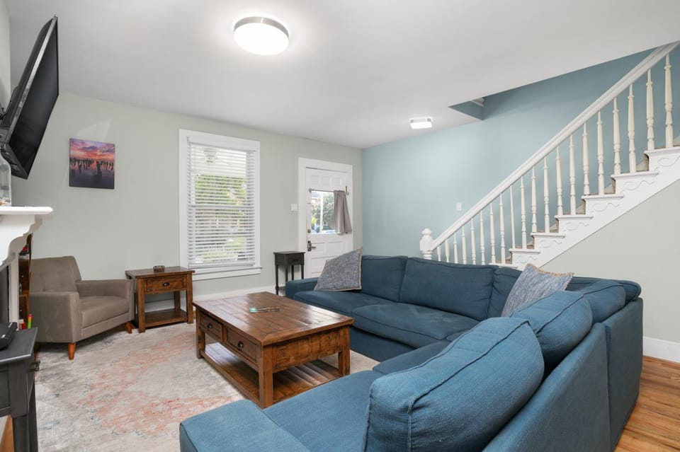 Bayside - Classic duplex in historic downtown! House in Cape Charles