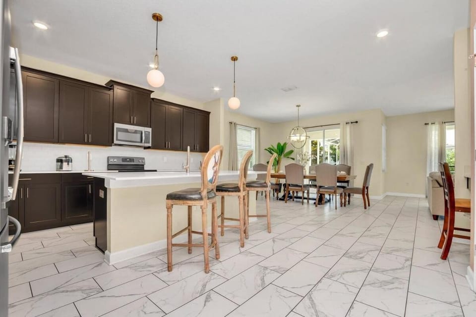 Beautiful 6Br Villa Near Clubhouse 1573fd Villa in Four Corners
