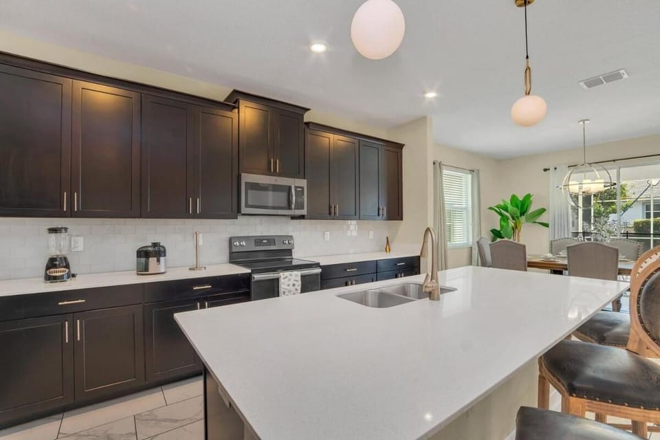 Beautiful 6Br Villa Near Clubhouse 1573fd Villa in Four Corners