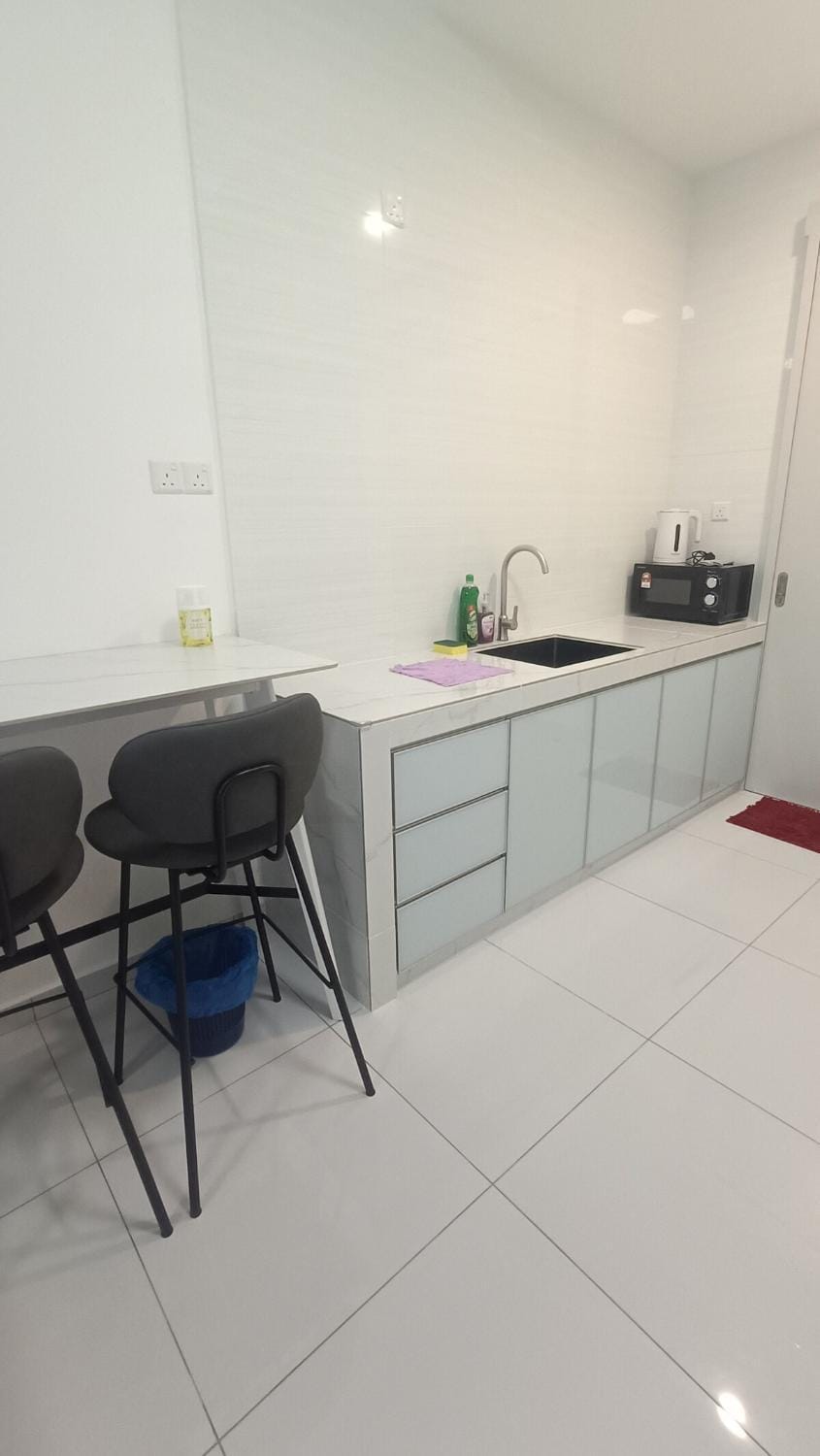 Sky Trees 2 Guests Nflix Balcony Aeon Pool A182 Apartment in Johor Bahru
