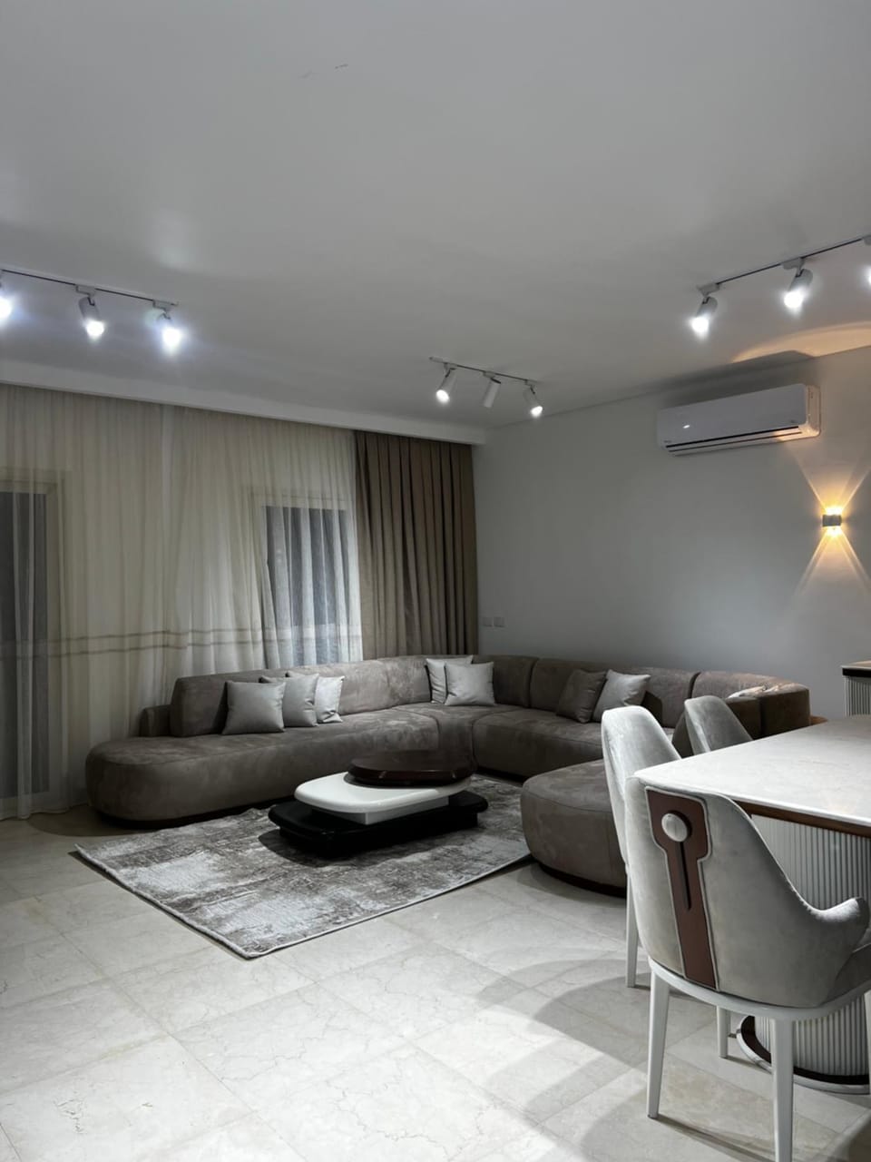 90 avenue Apartment in New Cairo City