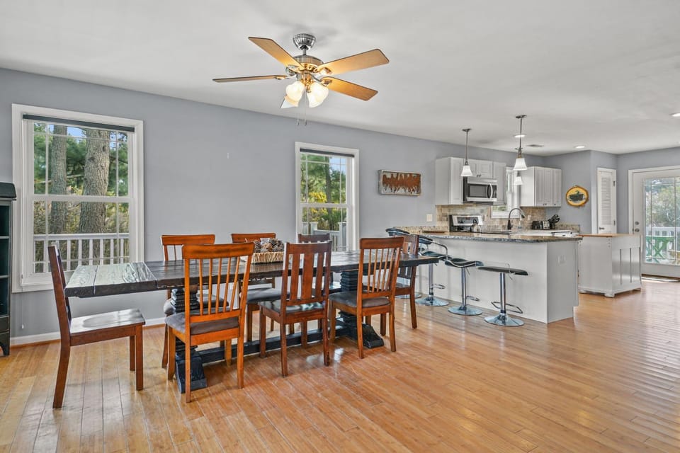 Blue Sea Star - Beautiful Pet Friendly Home! House in Chincoteague Island