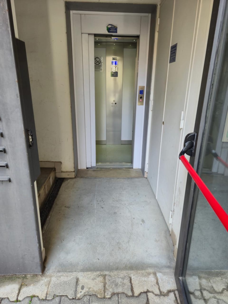 elevator