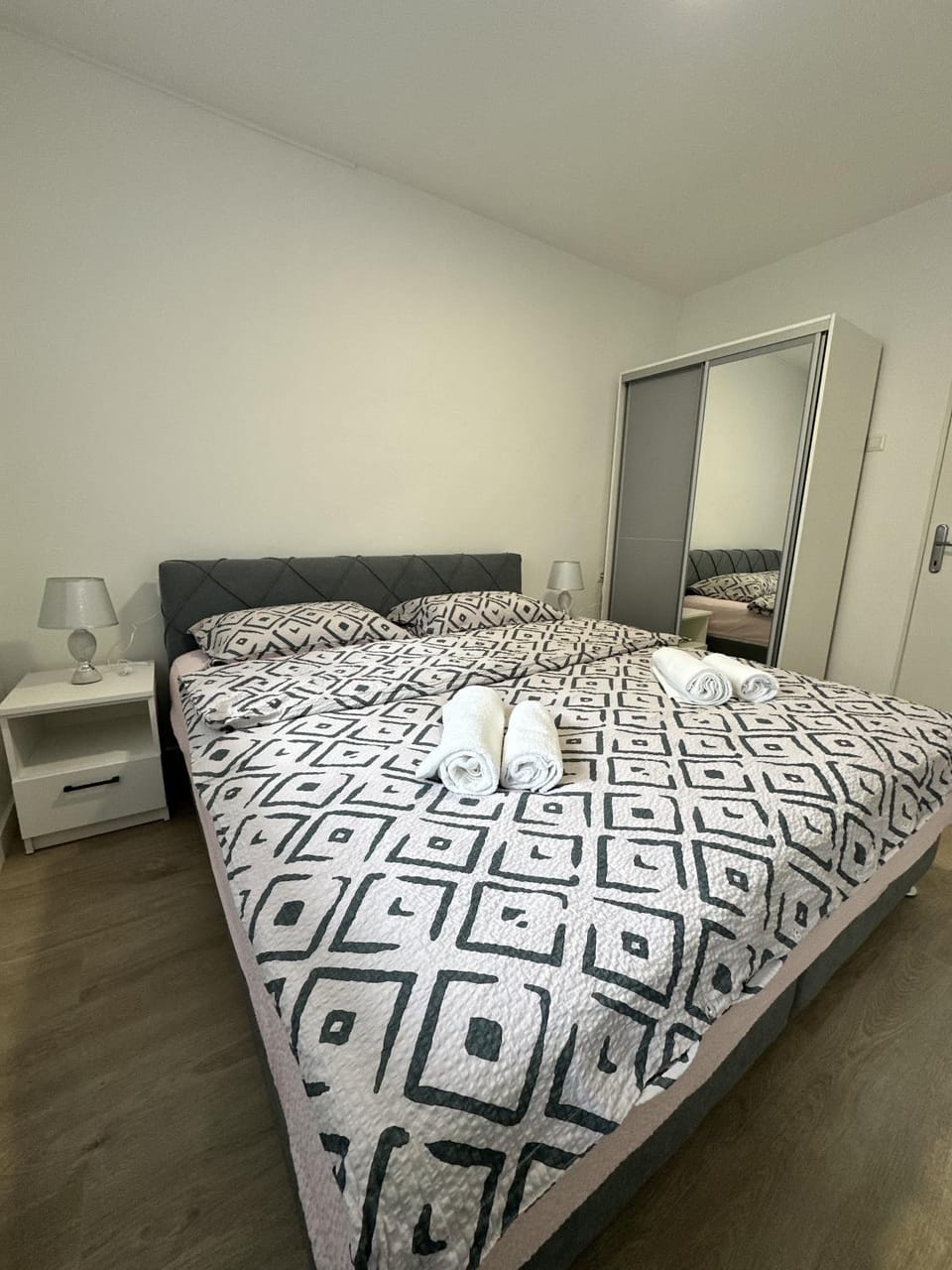 Bed, Bedroom, wardrobe