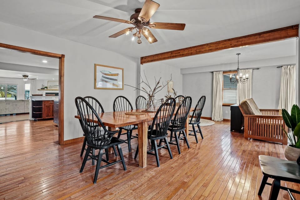 Casa del Mar - Pet friendly with Hot tub! House in Chincoteague Island