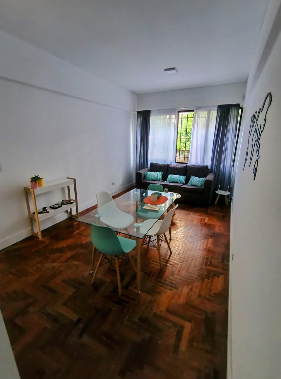 Living room, Seating area, Dining area