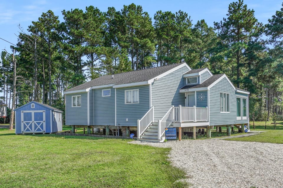 Coastal Cottage - Beachy oasis in Oyster Bay! House in Chincoteague Island