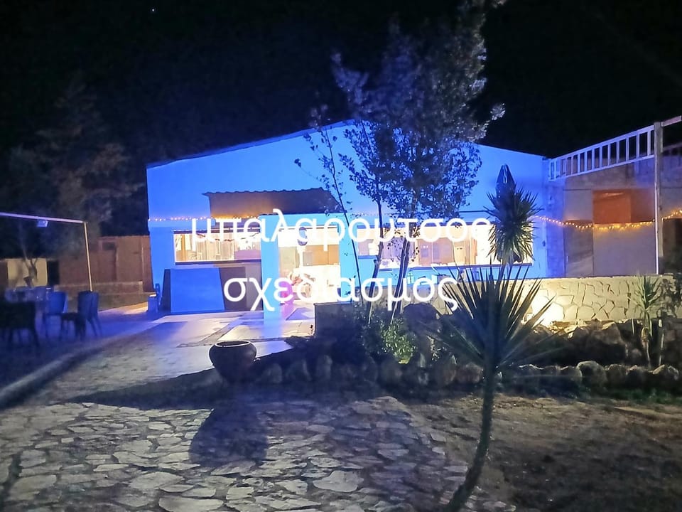 Κτήμα ΓΟΥΡΔΟΎΠΗ Georgιο Campground/ 
RV Resort in Peloponnese, Western Greece and the Ionian