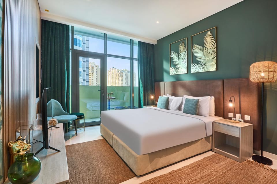 The Seven Palm with free rooftop pool & beach Apartment in Dubai