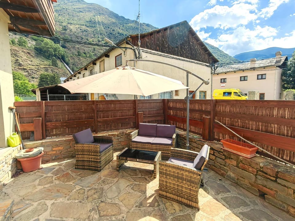 Patio, Natural landscape, View (from property/room), Balcony/Terrace, Mountain view