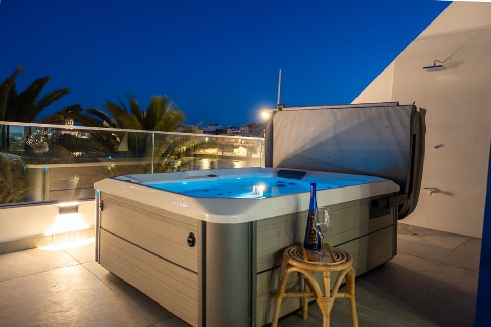 Hot Tub