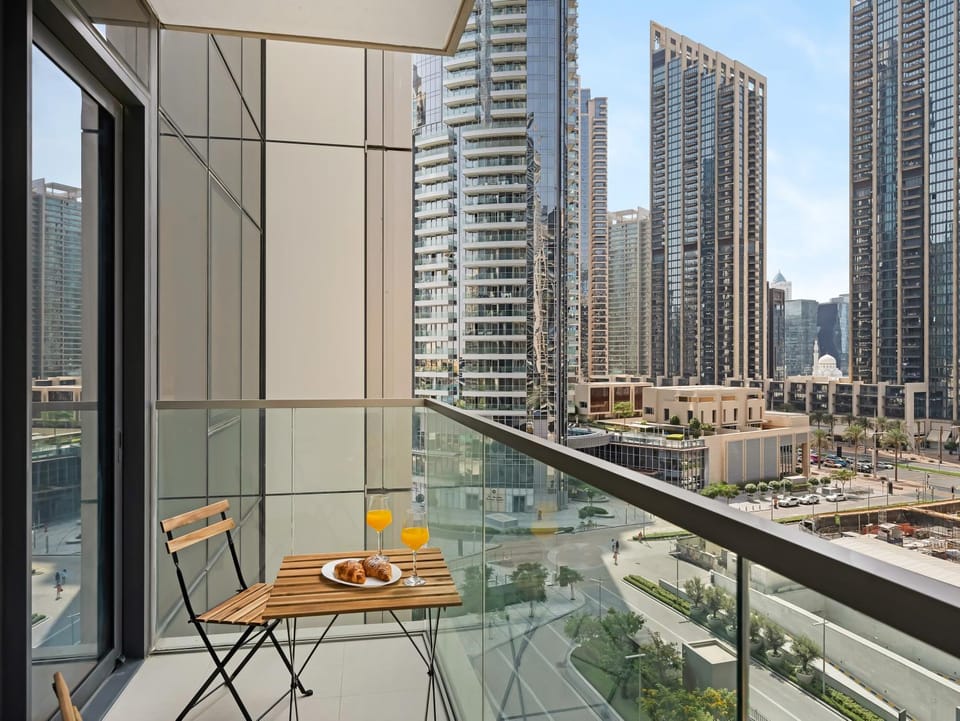 Patio, View (from property/room), Balcony/Terrace, Seating area, City view
