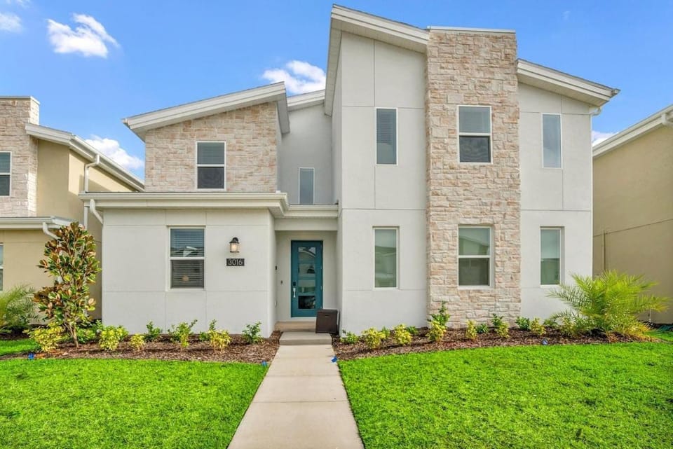 Brand New High End 9BR Villa in Storey Lake Resort House in Kissimmee