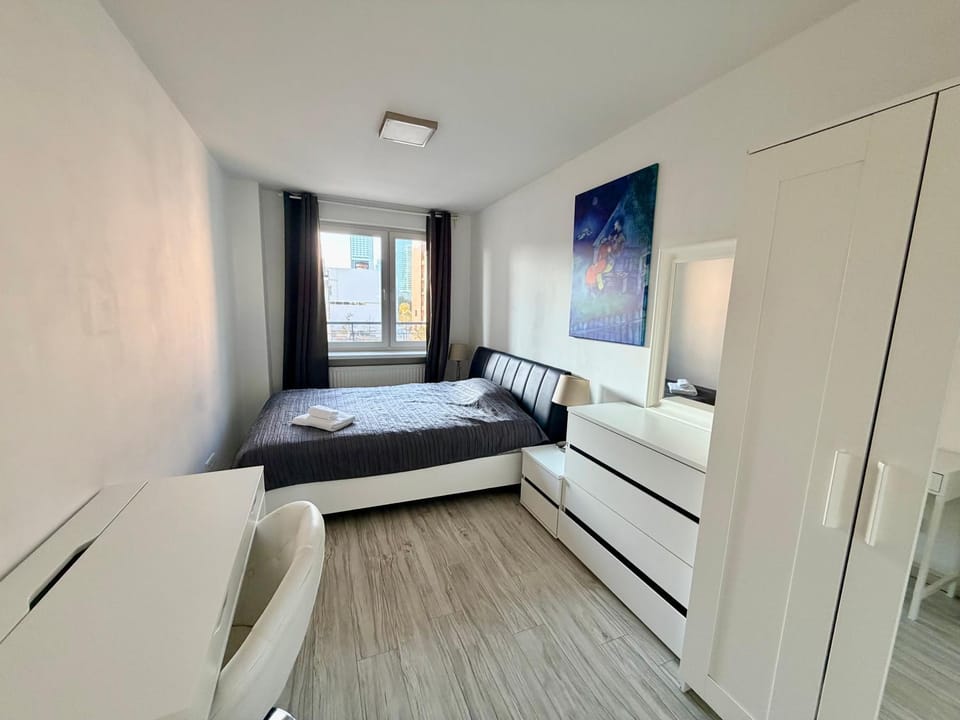 Bed, Bedroom, wardrobe