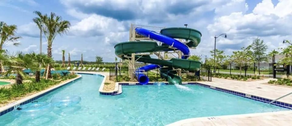 4184PD Weekly Stay 5BR Free Water Park House in Kissimmee