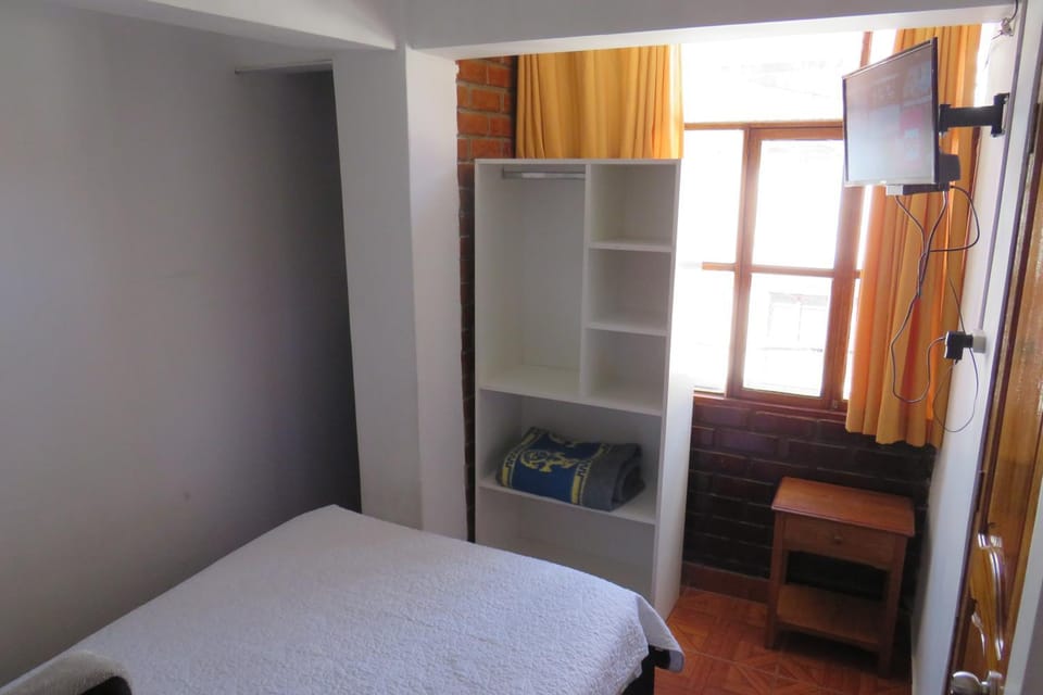 Bed, Photo of the whole room, wardrobe