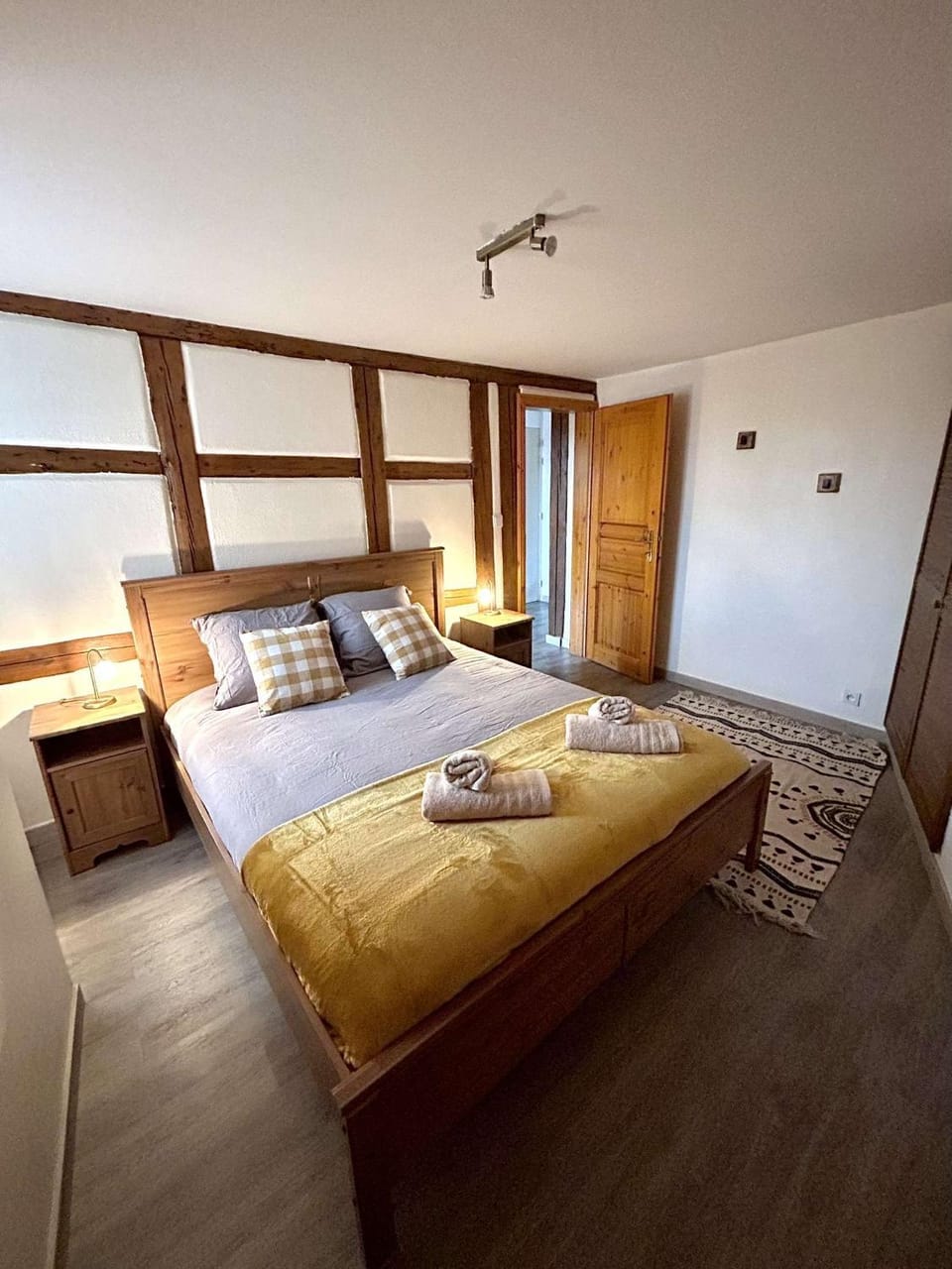 Bed, Bedroom