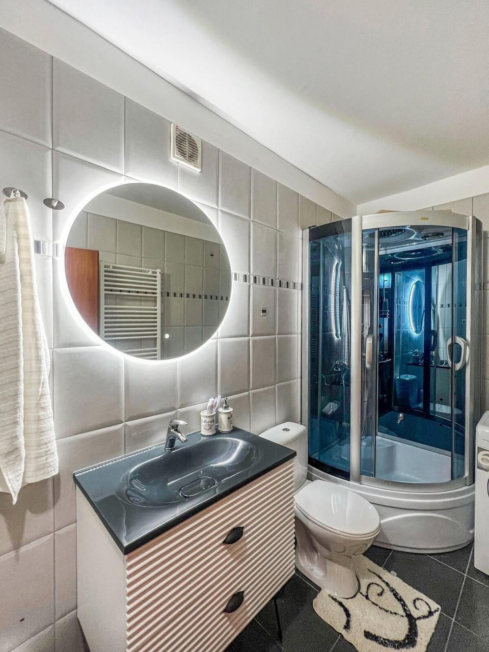 Apartment Lara - spacious and comfortable 2-bed, 2-bath apartment Apartment in Split
