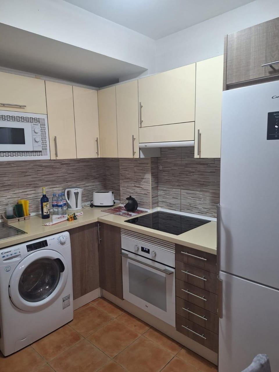 oven, stove, toaster, washing machine, dryer
