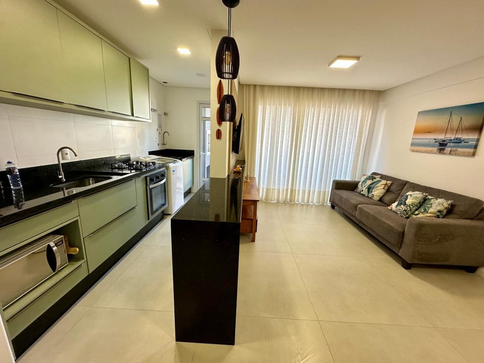 Lindo apartamento 150 metros do mar 2 quartos Nassau Apartment in Bombinhas