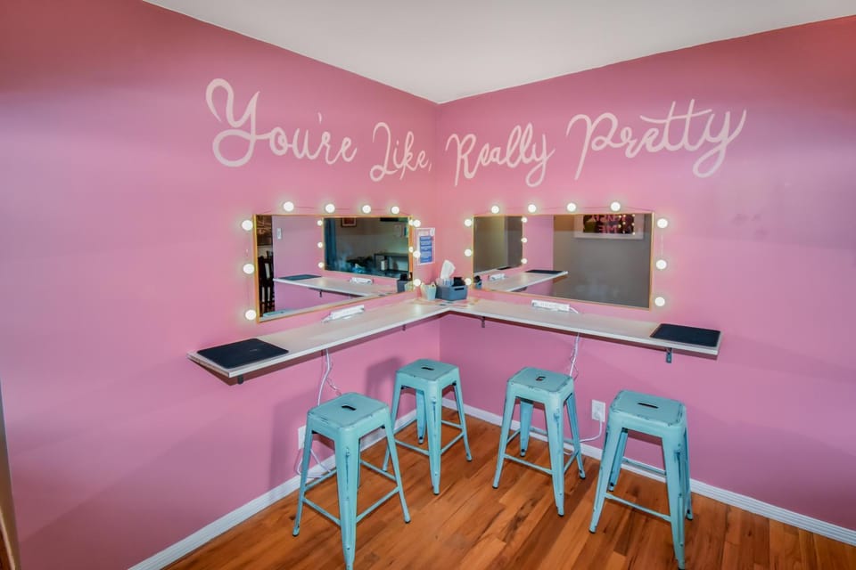 Lounge or bar