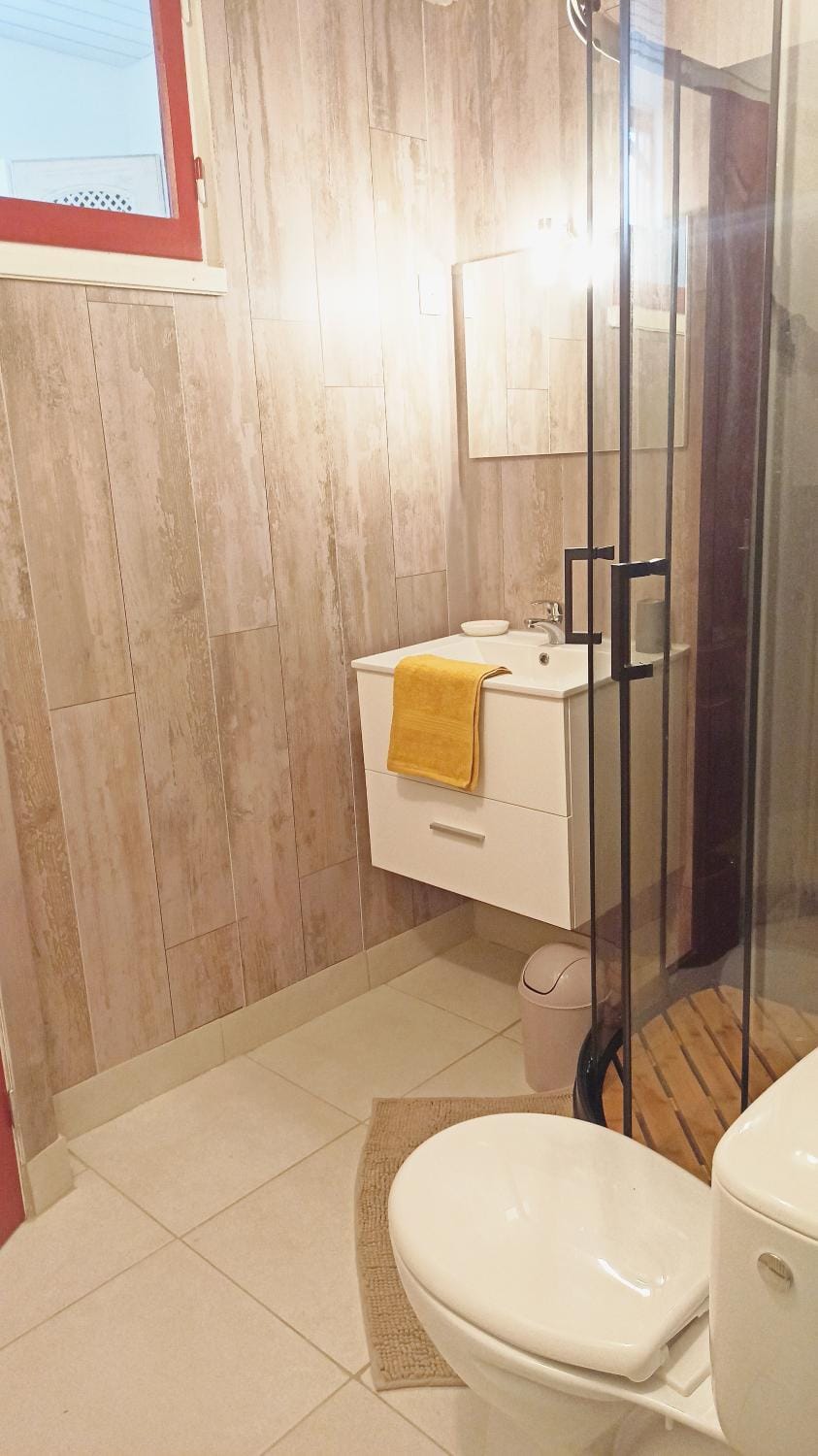 Shower, Bathroom